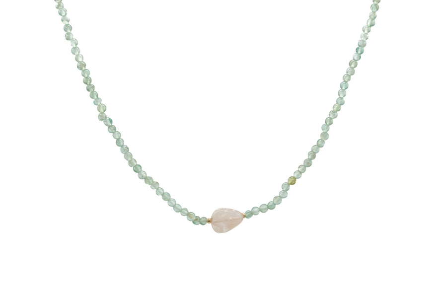 Collar de cuarzos con morganita