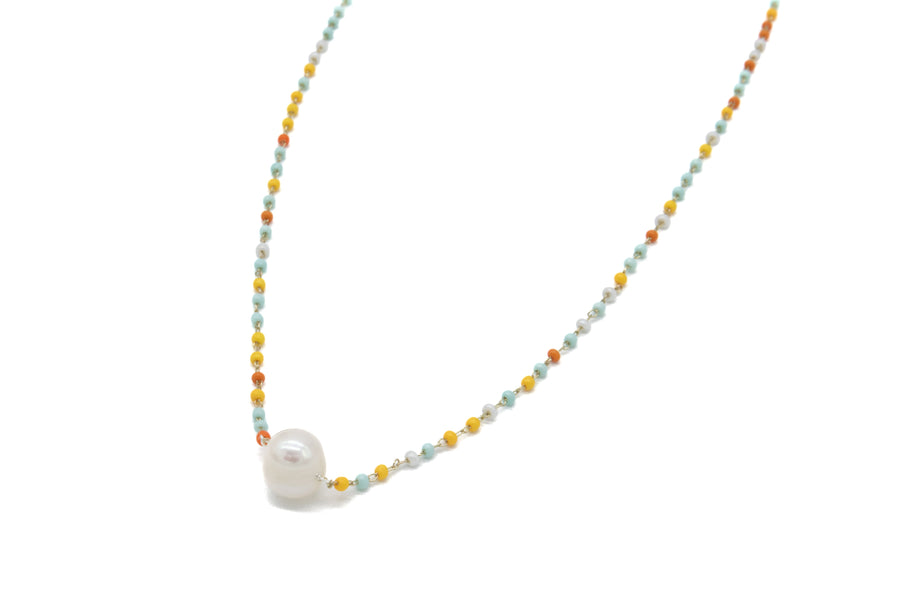 Collar de mini chaquira con perla jumbo