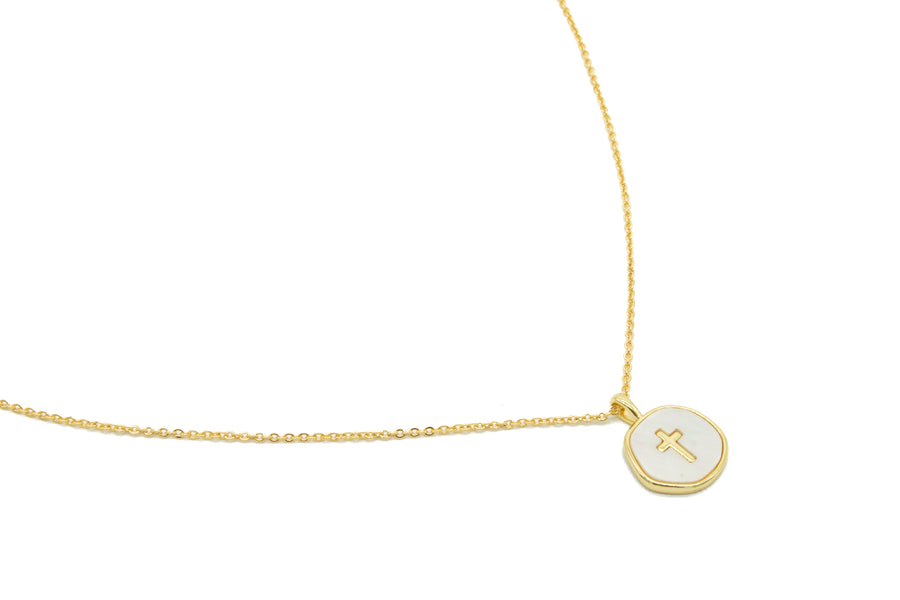 Collar cruz madre perla circulo