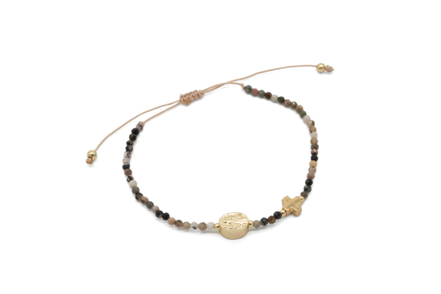 Pulsera ajustable San Benito y mini cruz piedras naturales