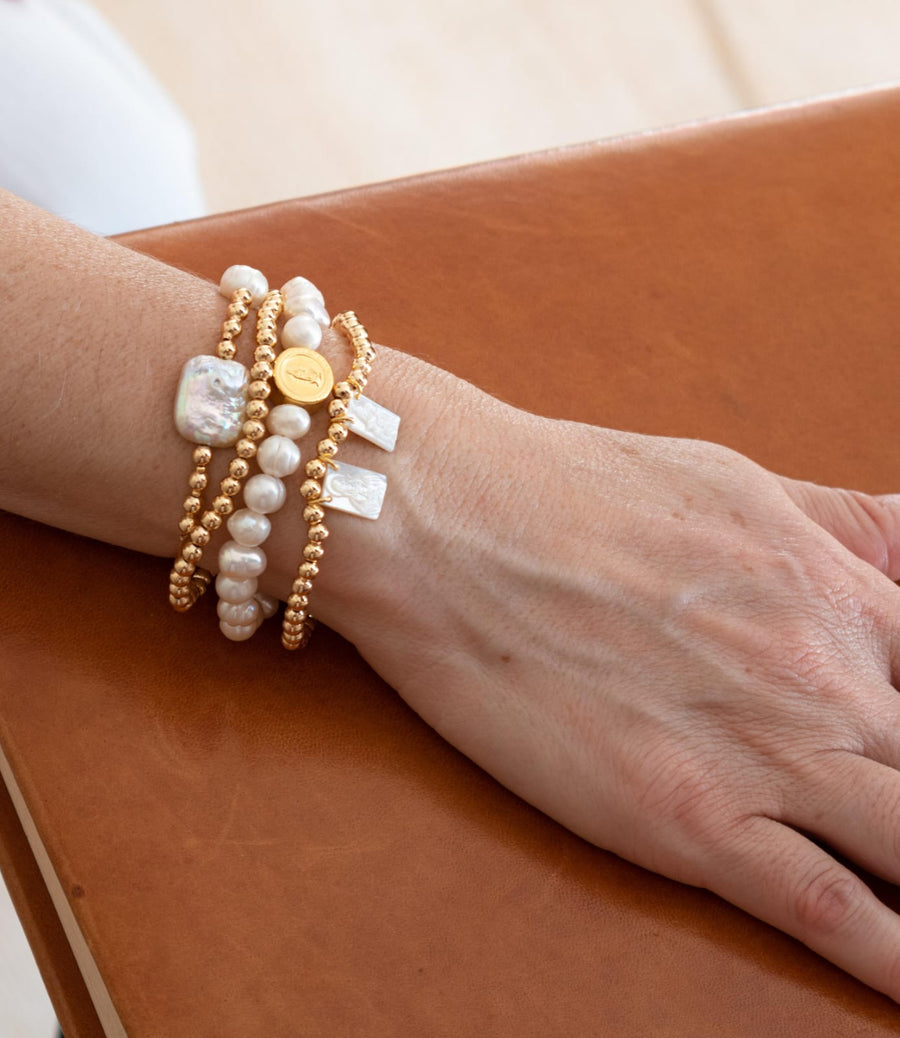 Pulsera de perlas con Virgen de Guadalupe